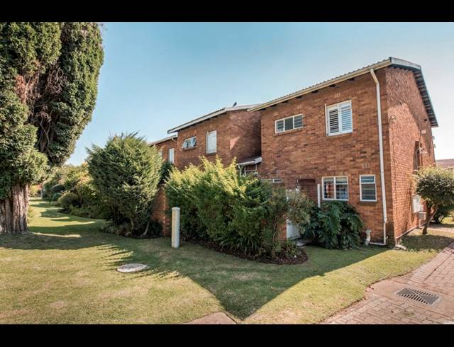 3 BEDROOM DUPLEX FOR SALE IN BEDFORD GARDENS